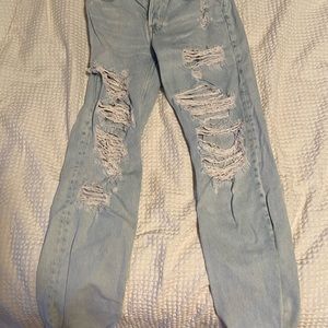 Ripped distressed jeans